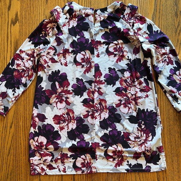 Jones Studio Cold Shoulder tunic blouse - Picture 3 of 5